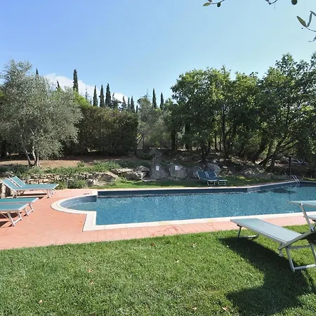 Holiday home Mietitore A Montefiorile *