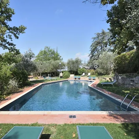 Holiday home Mietitore A Montefiorile Gaiole in Chianti